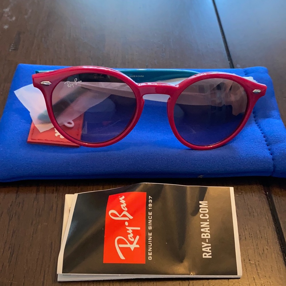 New Children’s Red and Blue Ray-Ban Sunglasses